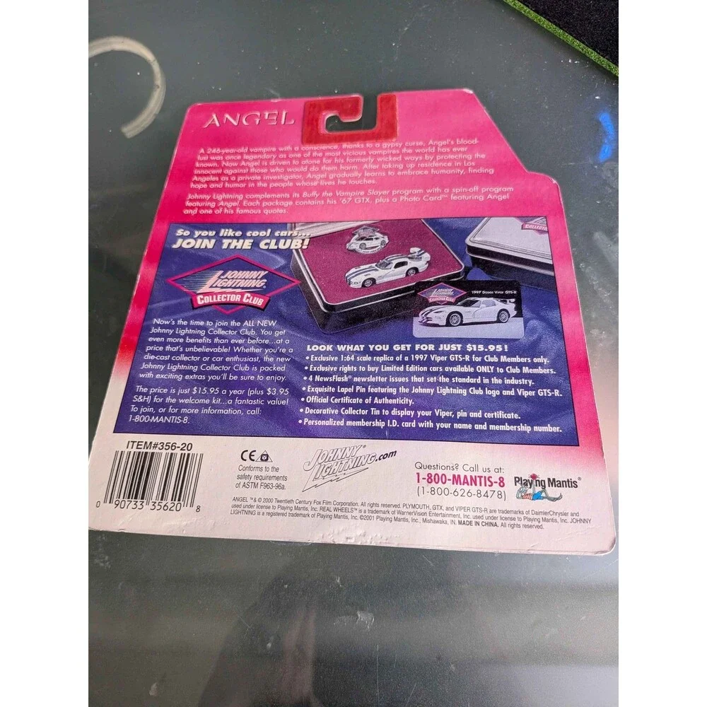 Johnny Lightning Plymouth GTX Angels Diecast Car 1:64 Playing Mantis Sealed NIP